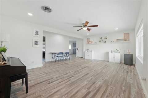 421 E Tarrant Road, Grand Prairie, TX 75050