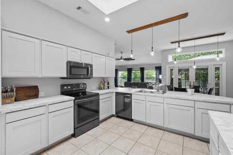 713 Bridle Trail, Saginaw, TX 76179