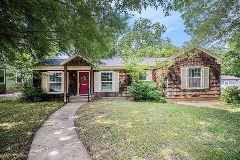 702 W Simmons Street, Weatherford, TX 76086