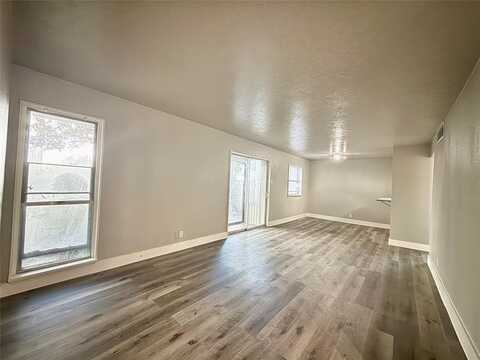 980 S Weatherred Drive, Richardson, TX 75080