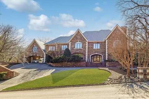 1708 Deepdale Drive, Westover Hills, TX 76107
