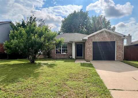 7208 Autumn Run Drive, Forest Hill, TX 76140