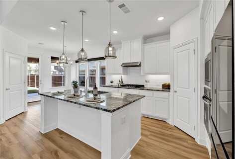 8141 Meadow Valley Drive, McKinney, TX 75071