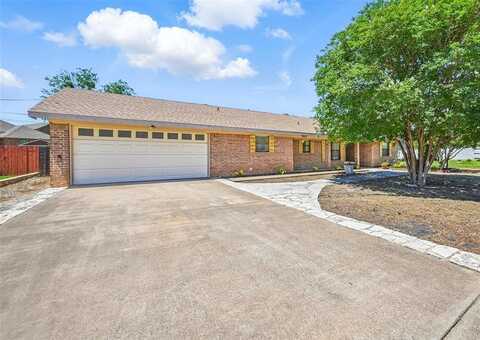 5610 Cuero Drive, De Cordova, TX 76049