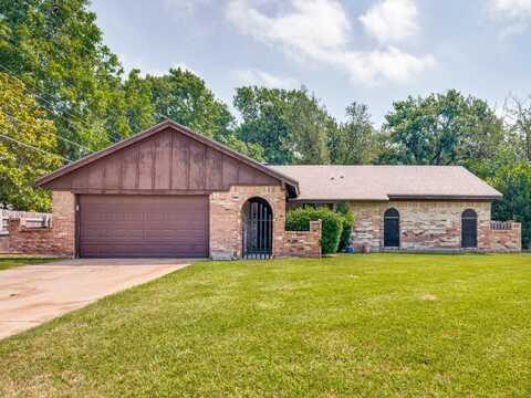 809 S Ridgeway Drive, Cleburne, TX 76033