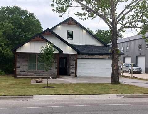 1118 S Grand Avenue, Gainesville, TX 76240
