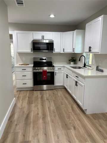 3214 51ST Street, Dallas, TX 75216