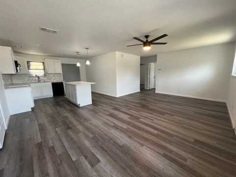 1673 Gill Street, Blue Mound, TX 76131