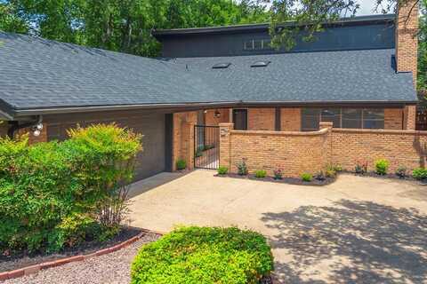 62 Legend Road, Benbrook, TX 76132