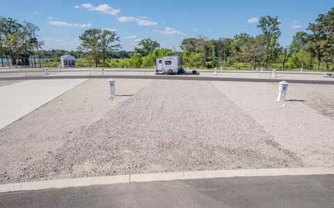 50 County Road 3227, Mount Pleasant, TX 75455