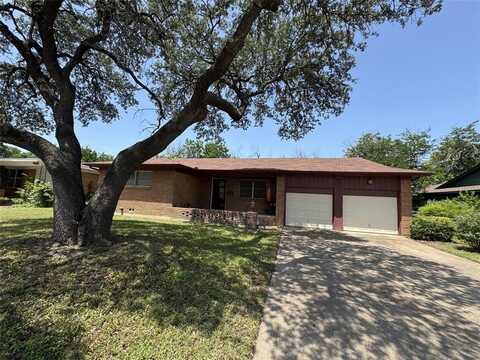 4920 Rector Avenue, Fort Worth, TX 76133
