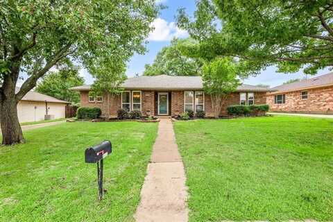 7529 Mapleleaf Drive, North Richland Hills, TX 76182