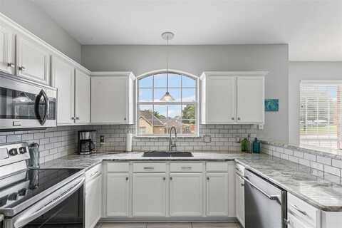 2122 Quail Ridge Drive, Weatherford, TX 76087