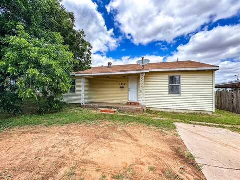 1217 Wesleyan Street, Stamford, TX 79553