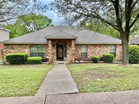 612 Desoto Drive, DeSoto, TX 75115