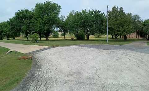 3100 Briarcliff Circle, Gainesville, TX 76240