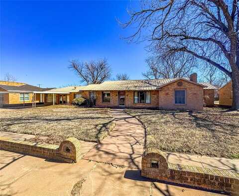 405 S Central Avenue, Knox City, TX 79529