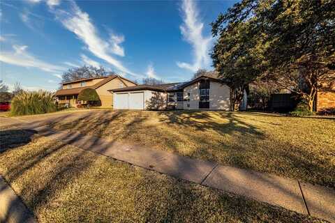 704 Kindred Lane, Richardson, TX 75080