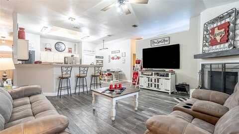 1228 Meadow Glen, Crowley, TX 76036