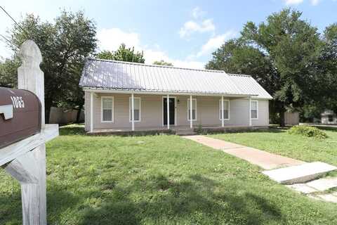 1065 W Pecan Street, Stephenville, TX 76401