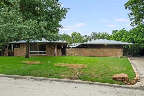 921 NW 9th Street, Grand Prairie, TX 75050