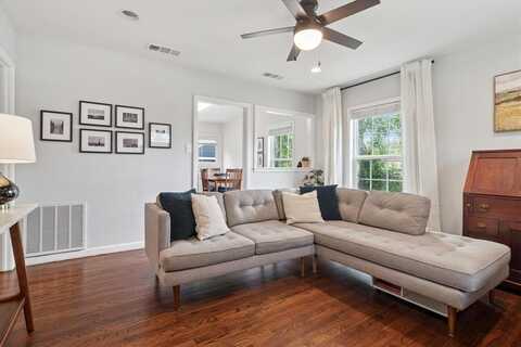 322 Hillside Avenue, Richardson, TX 75081