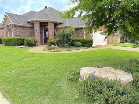 8364 Fall Crest Drive, Fort Worth, TX 76053