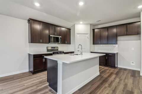 951 Lily Lane, Lavon, TX 75166