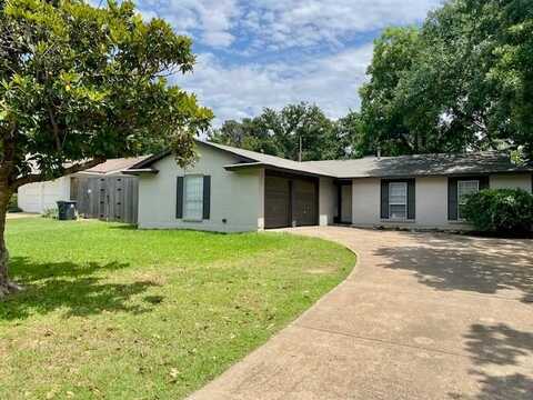 2714 Buffalo Drive, Arlington, TX 76013