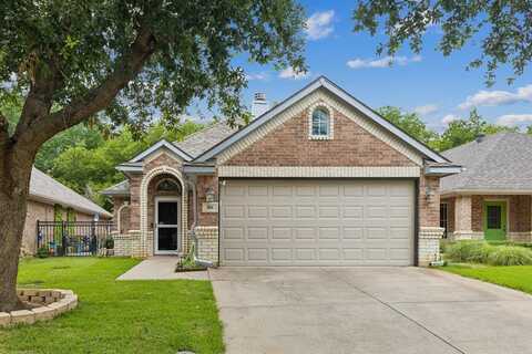816 Claycourt Circle, Fort Worth, TX 76120