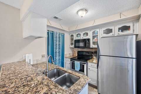 1420 Meadowood Village, Fort Worth, TX 76120