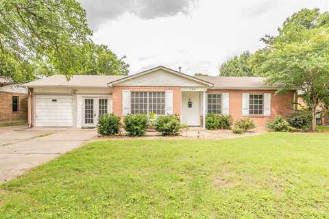 133 SE Newton Drive, Burleson, TX 76028