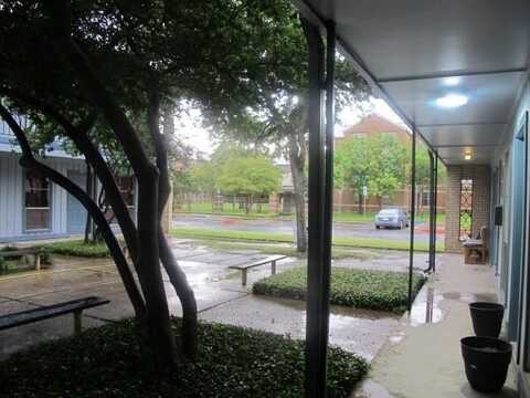 425 S Oak Street, Arlington, TX 76010