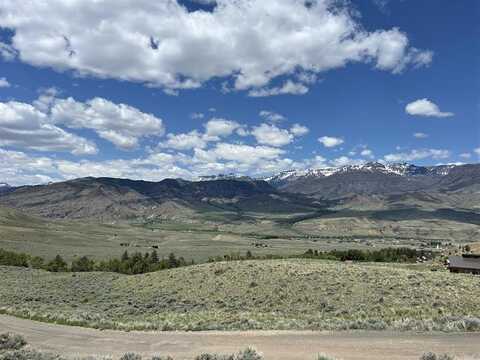 50 Cloudy Dr, Cody, WY 82414