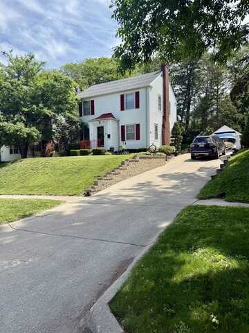 3234 Douglas Street, Sioux City, IA 51104