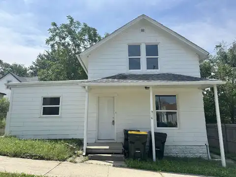 916 15th ST, Sioux City, IA 51105