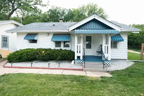 2063 Ross St, Sioux City, IA 51103