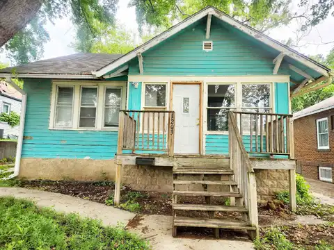 1203 26th Street, Sioux City, IA 51104