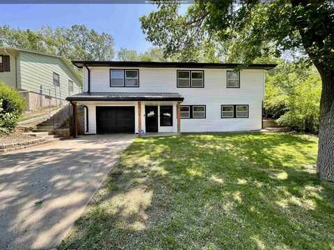 3606 DUPONT ST, Sioux City, IA 51104