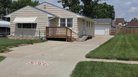 209 E 23rd Street, South Sioux City, NE 68776
