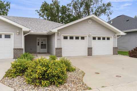 421 Maupin Lane, Sergeant Bluff, IA 51054