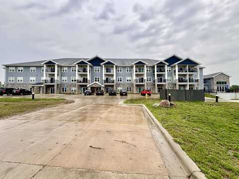 201 Sunrise Park Rd, Storm Lake, IA 50588