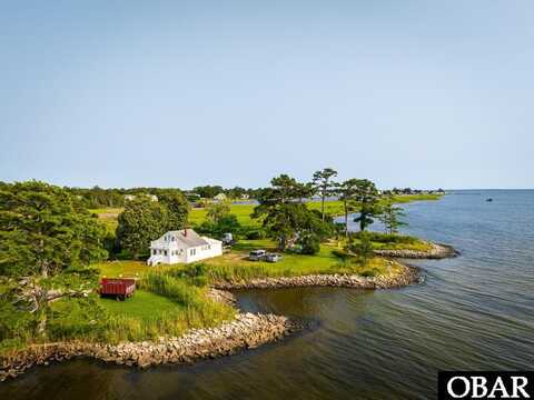 1327 W Kitty Hawk Road, Kitty Hawk, NC 27949