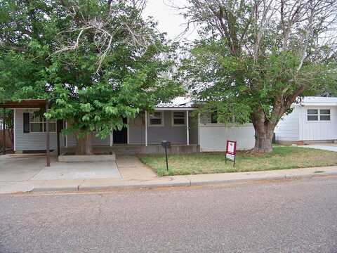 309 SW 10th St, Andrews, TX 79714