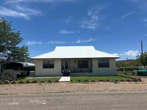 1013 Peachtree Circle, Alpine, TX 79830