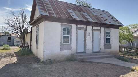 1317 S Oak St, Pecos, TX 79772