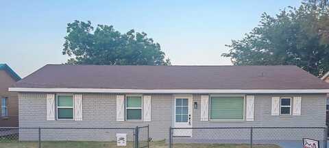 311 SW 9th St, Andrews, TX 79714