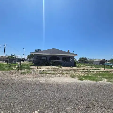803 N Young, Fort Stockton, TX 79735
