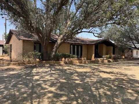 1819 W Jefferson St, Pecos, TX 79772