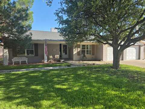 2909 Princeton Ave, Midland, TX 79701